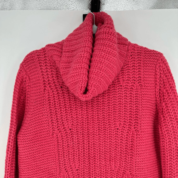 Banana Republic Womens L Wool Turtleneck Sweater Fisherman Pink Preppy Italian - Picture 4 of 8